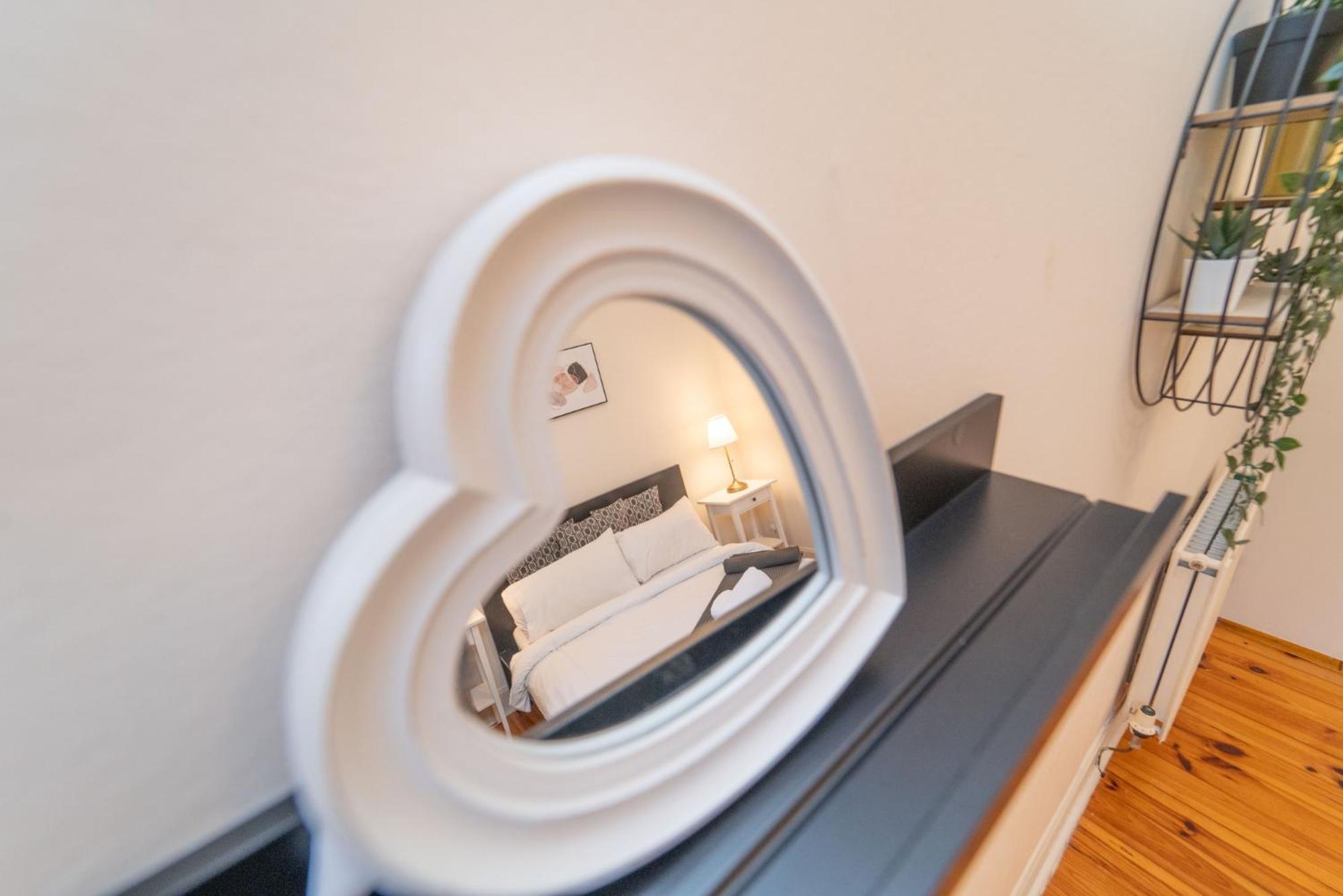 Large City Corner Apartment EDI Kültér fotó